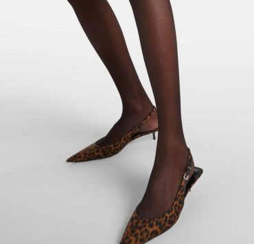 Zapatos de animal print o leopardo con tacón bajo Saint Laurent