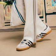 Bad Bunny Gazelle Indoor: las zapatillas de Adidas que imprimen el espíritu de Benito