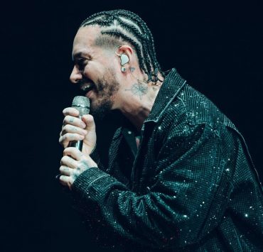 J Balvin fue escogido para protagonizar la nueva colaboración de Marc Jacobs y Futura. Así se ve luciendo la marca.