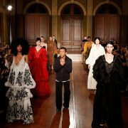 Presentación otoño-invierno 2024 de J Salinas en Milán Fashion Week