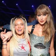 Karol G fue la cuota colombiana en el evento, de hecho, fue la única artista nacional en tener una presentación durante el encuentro.