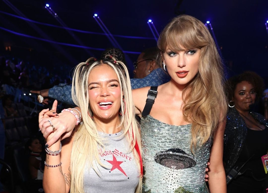 Karol G fue la cuota colombiana en el evento, de hecho, fue la única artista nacional en tener una presentación durante el encuentro.