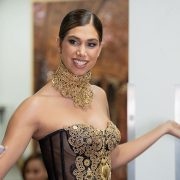 Con apenas 22 años, la joven modelo sumó a su lista de logros su caminata sobre las pasarelas del prestigioso encuentro de la moda.