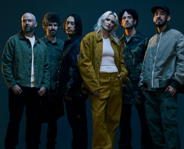 El sentimiento de felicidad se mezcla con la nostalgia, pues es la primera vez que la agrupación hará una gira de conciertos con su nueva vocalista: Emily Armstrong.