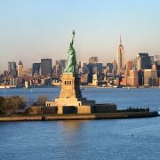 El mundo le da la bienvenida a la semana de la moda en Nueva York. Desde el 5 de septiembre hasta el 11, la ciudad que nunca duerme será el escenario de más de 60 desfiles.