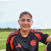 Recientemente, la atleta se convirtió en noticia al ser la sexta colombiana en anotar un gol en la Champions League Femenina.