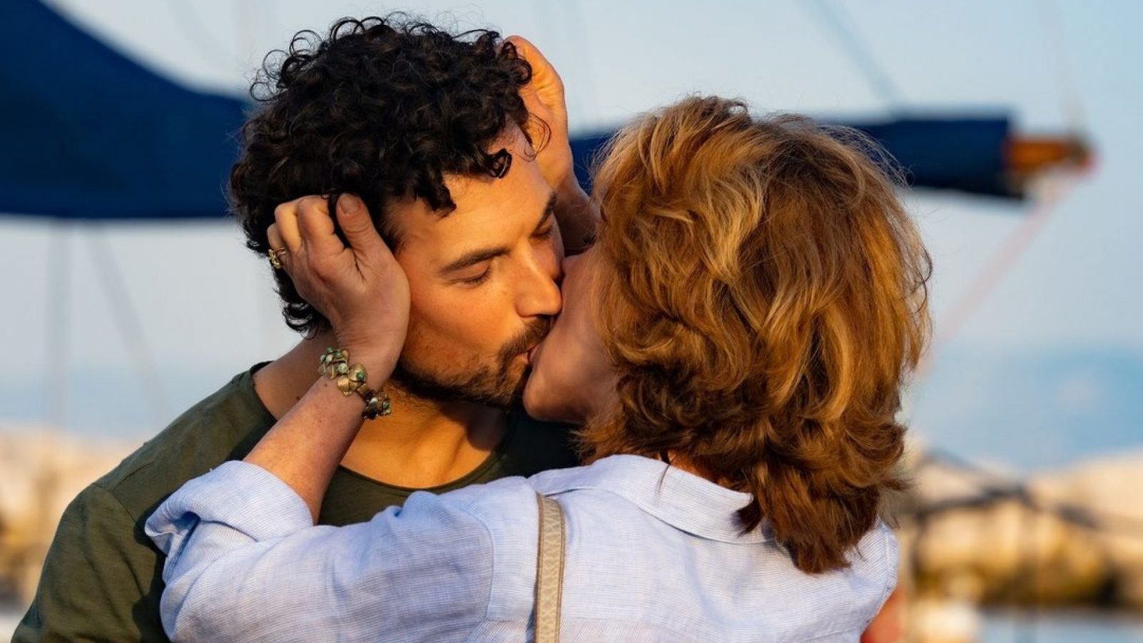 Miniserie italiana Engaño de Netflix