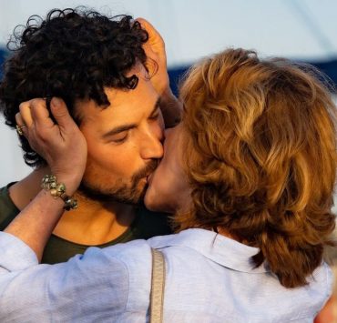 Miniserie italiana Engaño de Netflix