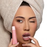 Kali Uchis estos son los productos de la marca