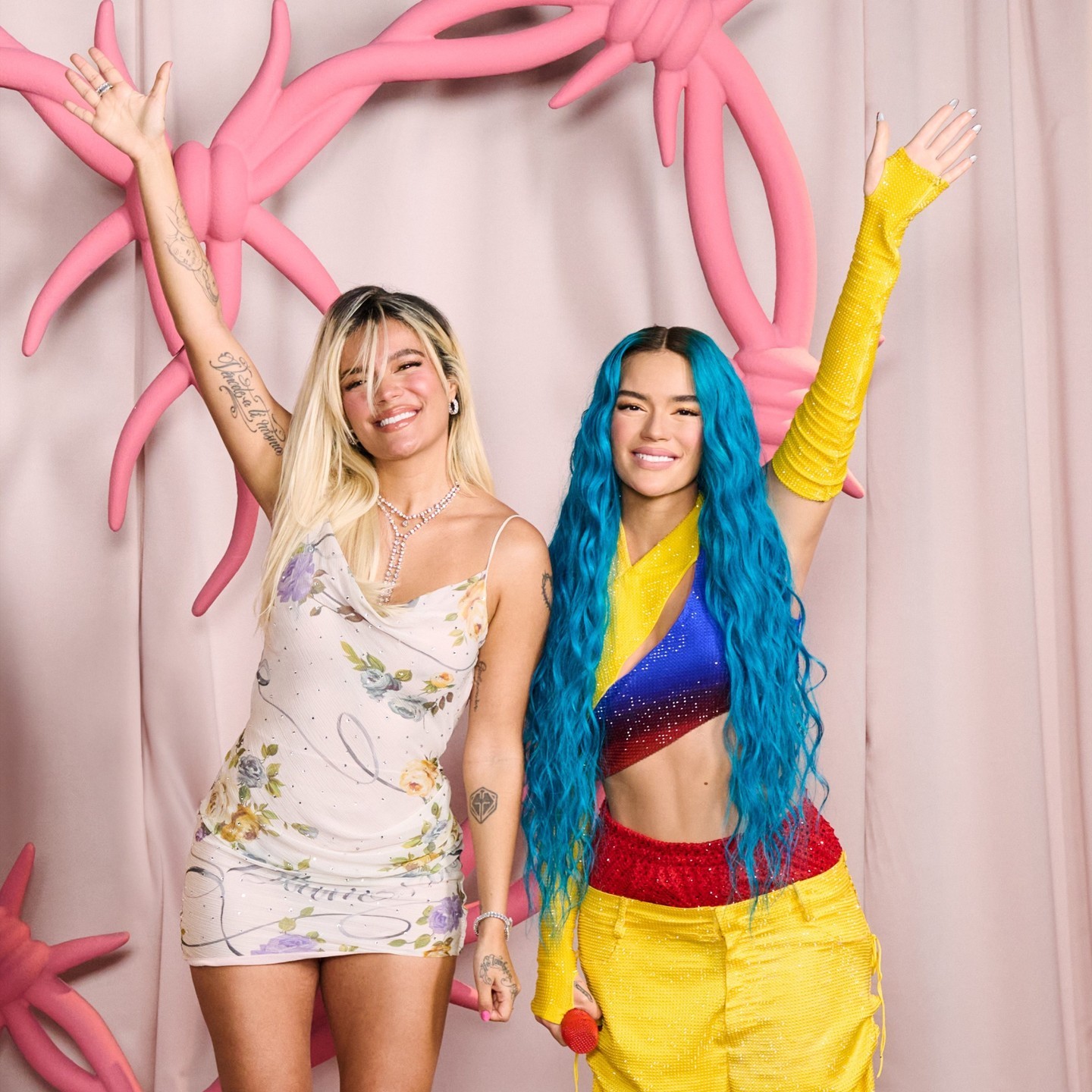 Karol G fue honrada por parte del Madame Tussauds con dos figuras de cera