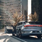 Movilidad Eléctrica, Zeekr 001