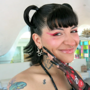 Quién es Cazzu: la historia de vida de 'La nena trampa'