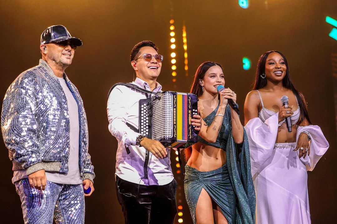Los Latin Grammy concluyeron exitosamente, no sin antes llenar a sus espectadores de emoción con ayuda de varias sorpresas.