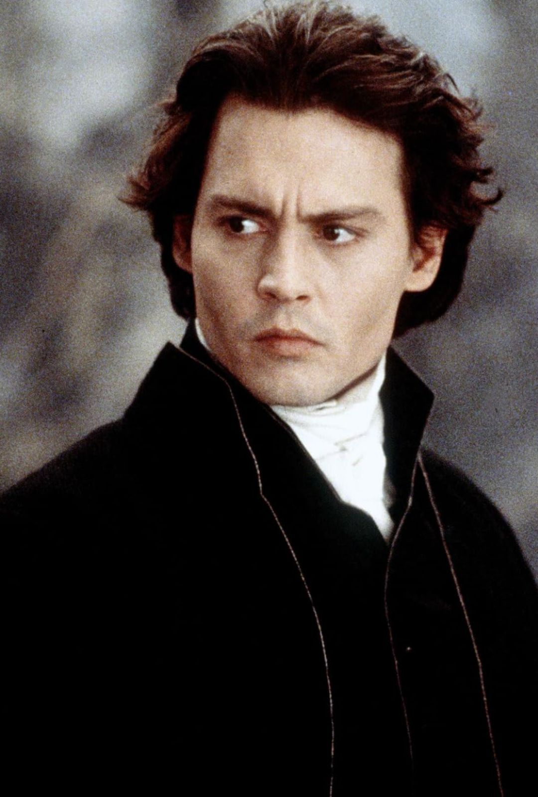 Tim Burton redefine la leyenda del Jinete sin Cabeza con su oscuro estilo gótico.