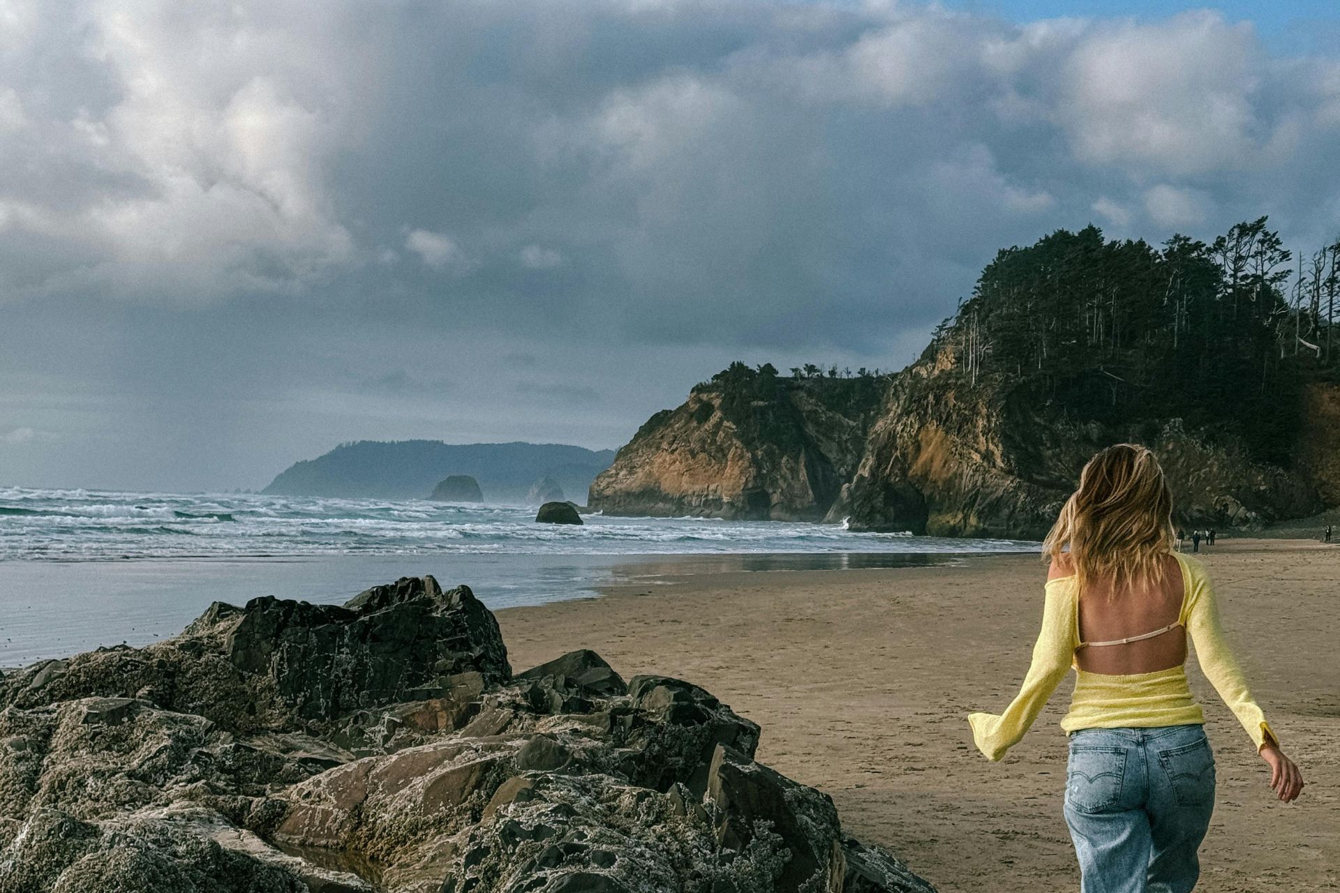 Protégete del sol y el mar: sérums y sprays que salvan tu cabello en verano