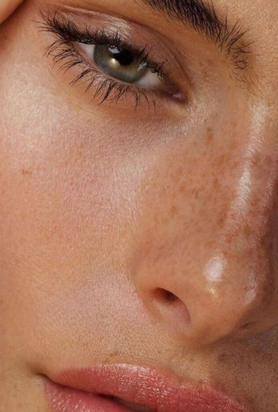 Cómo hacerte pecas falsas en casa paso a paso y con un acabado natural