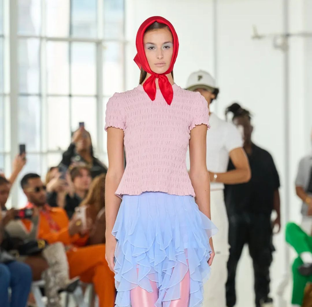 Private Policy presentó en Nueva York una colección que une moda, reflexión y tecnología, con Haoran Li al frente en solitario.