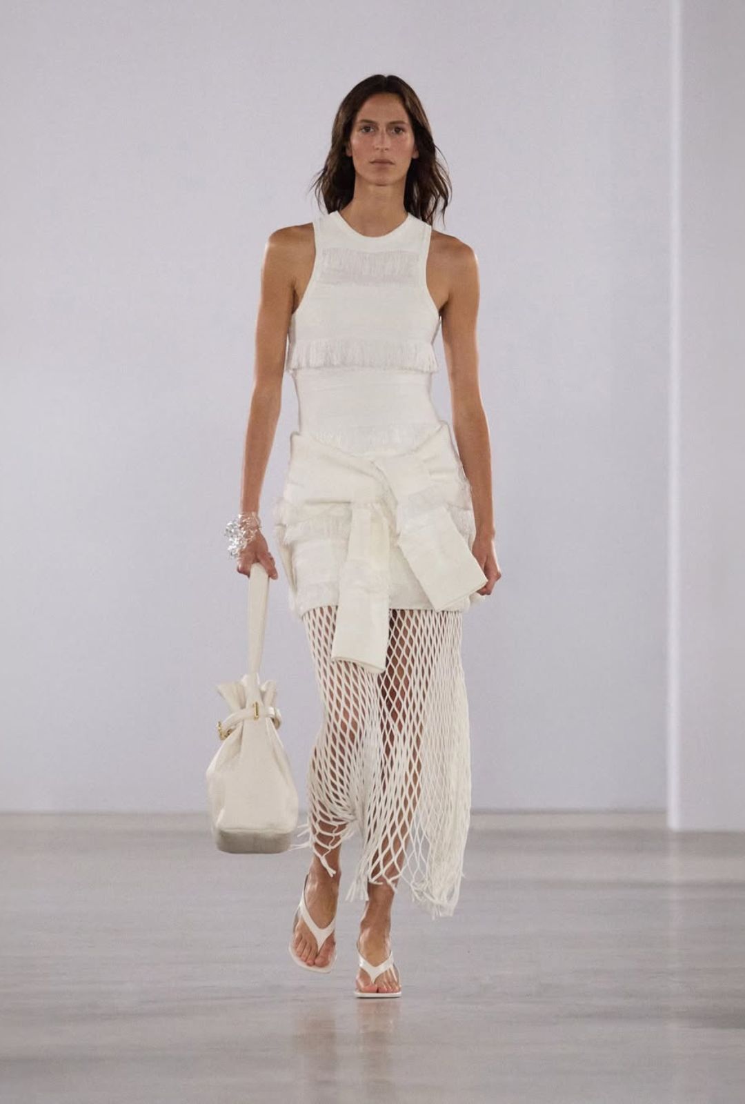 Simkhai Primavera Verano 2026: minimalismo y elegancia
