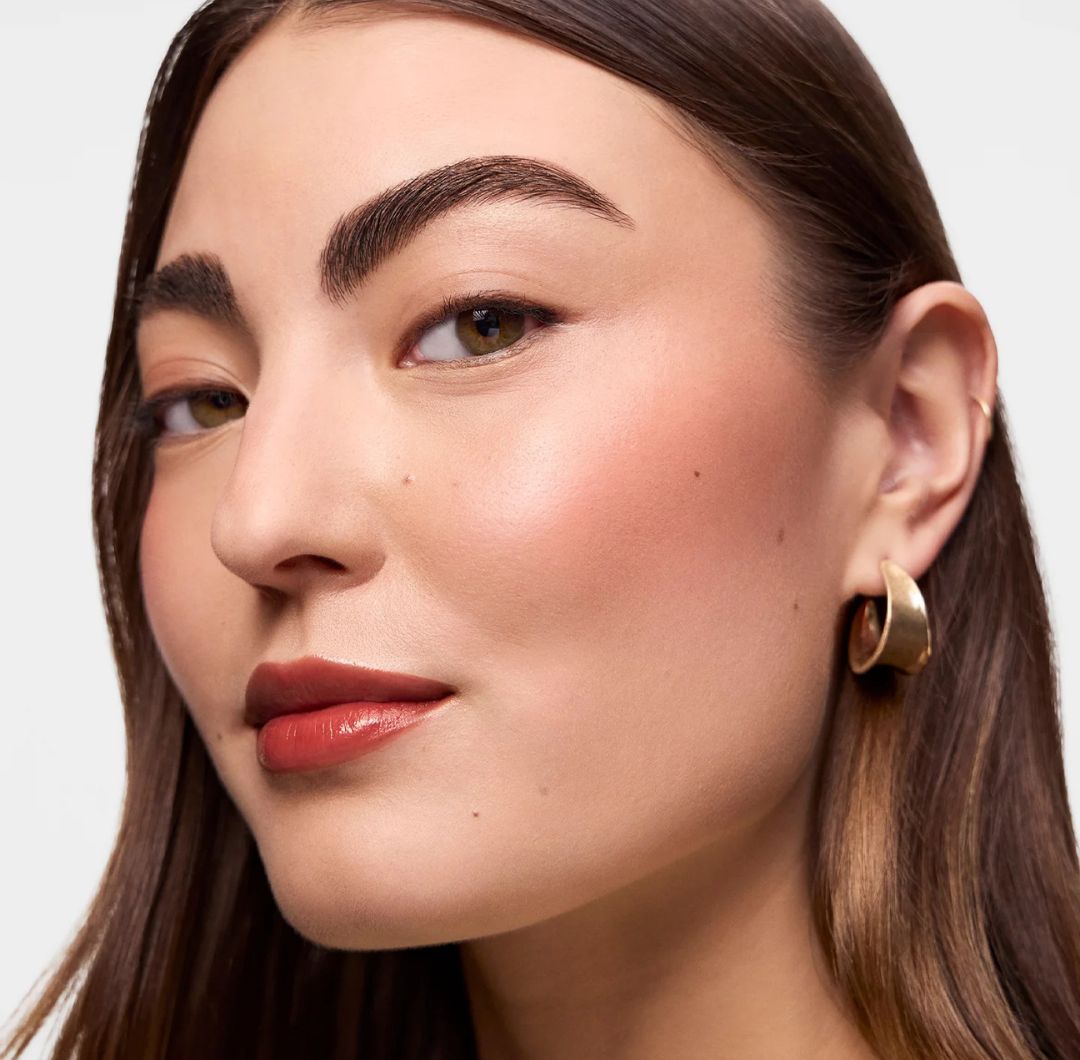 Descubre qué colores de labiales marcarán tendencia este otoño-invierno y cómo incorporarlos a tu maquillaje diario.