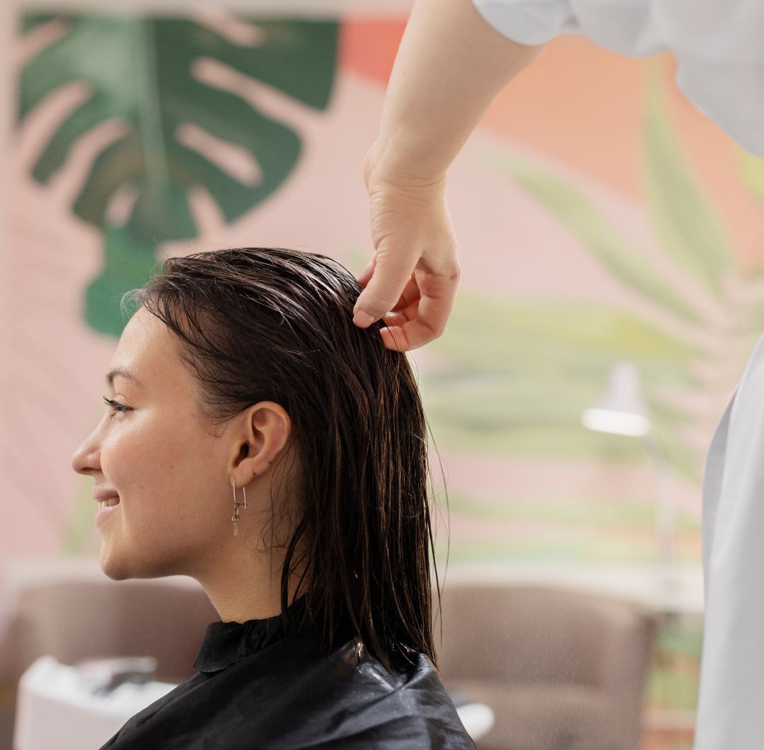 Estrategias para recuperar la salud del cabello expuesto al calor