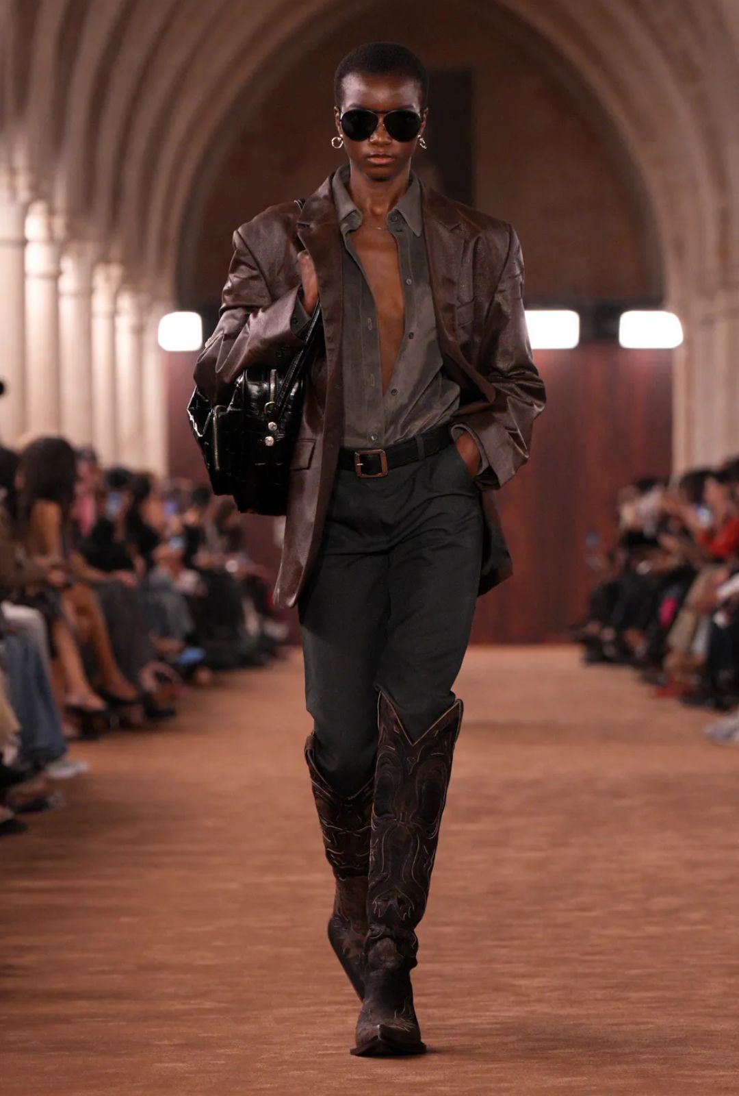 Acne Studios SS26: la colección que mezcla western y arte queer