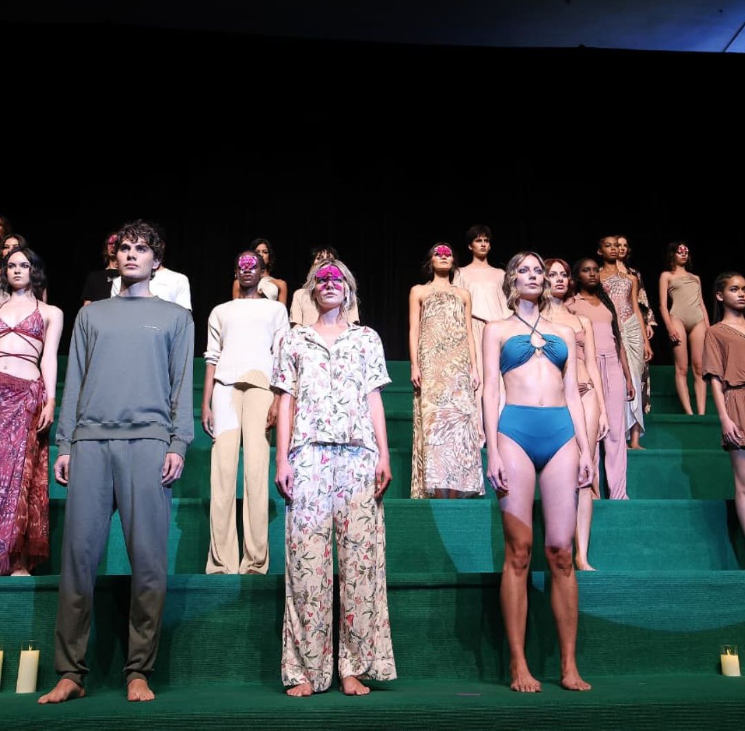 Los directores creativos Andrés Pajón y Felipe Cartagena compartieron su universo con el público del Bogotá Fashion Weekend 2025.