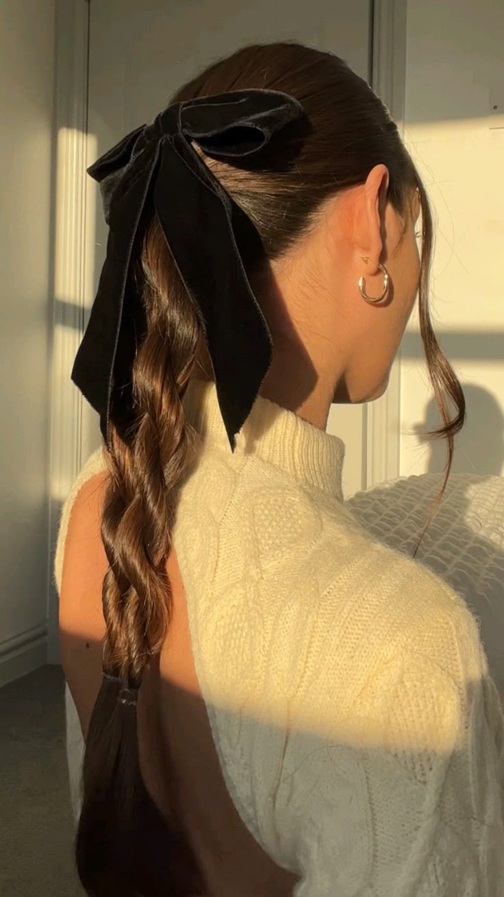 En diciembre, los peinados ganan protagonismo por la cantidad de reuniones y horarios extendidos; estas son algunas alternativas sencillas para resolver el look del día.
