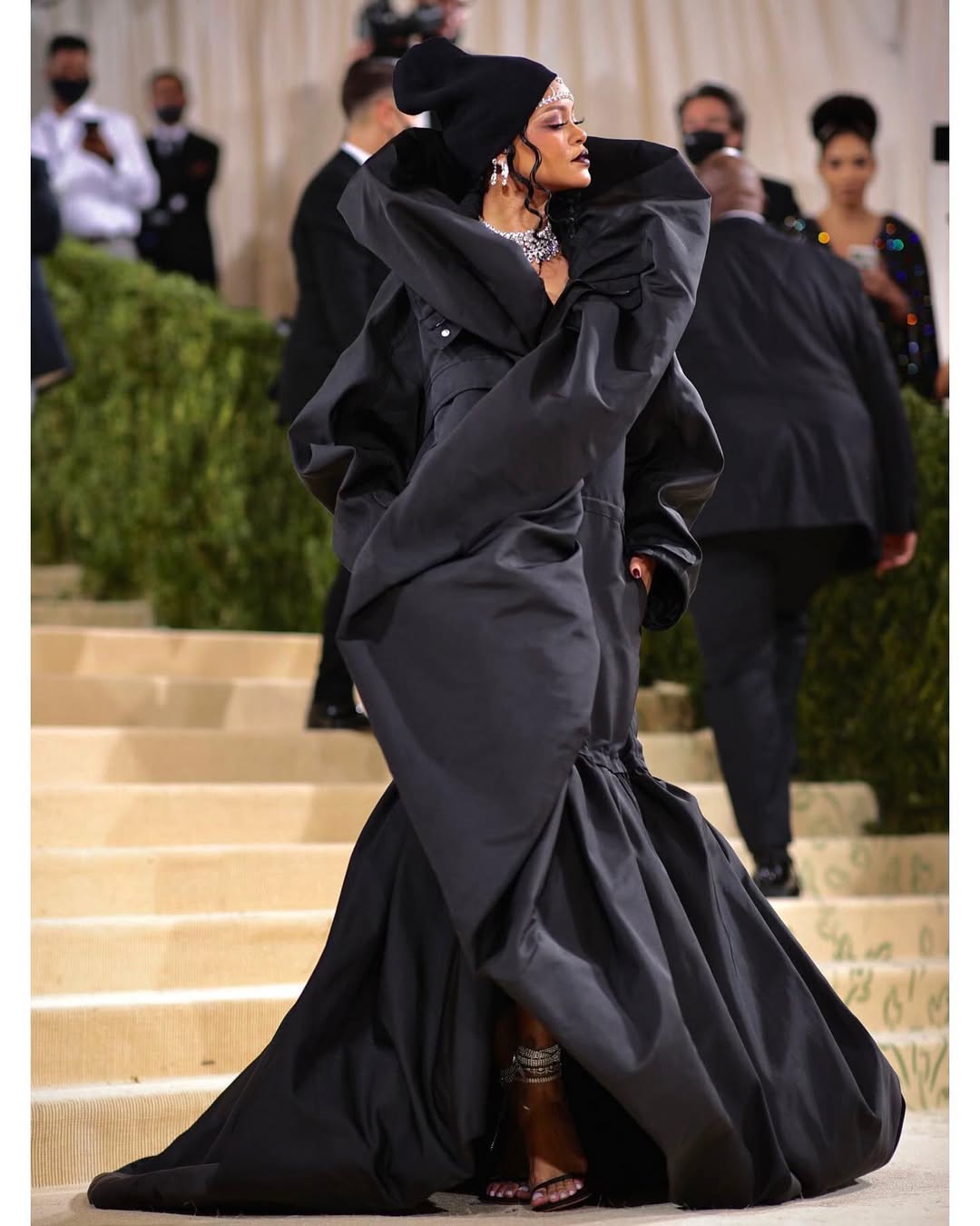 Rihanna MET Gala 2021 / Créditos: Instagram Badgalriri