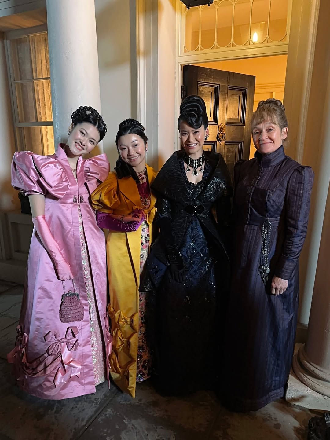 Posy Li, Rosamund Li y Amarinta Penwood / Créditos: Instagram Bridgerton