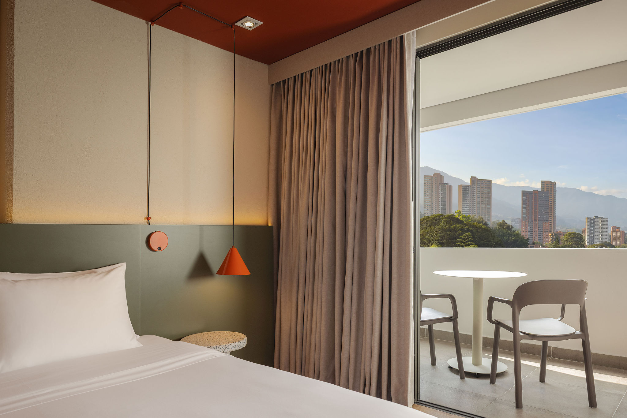 ¿Qué es LOMA, el nuevo hotel que llega a Medellín?