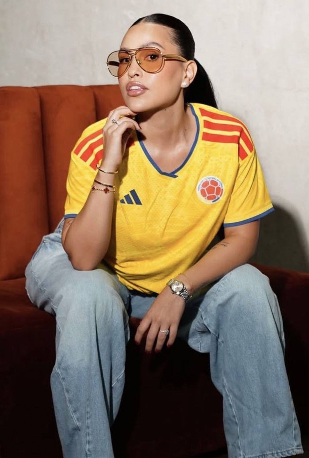 Cómo usar camisetas de fútbol con estilo y look cool