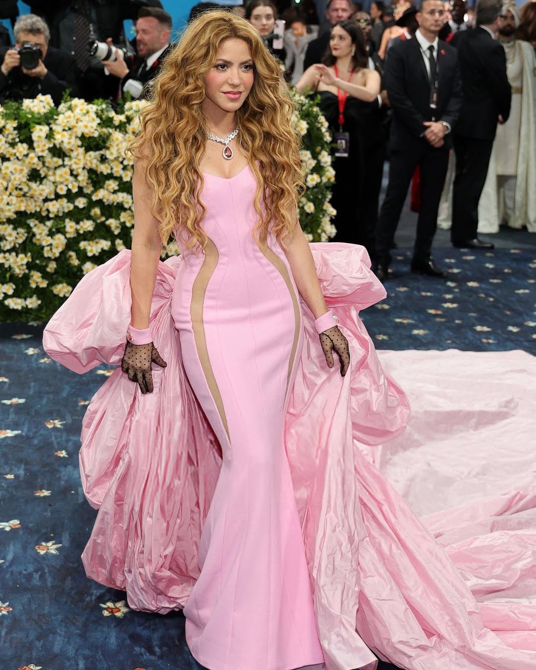 Shakira en la MET Gala 2025 / Créditos: Instagram MET Gala.