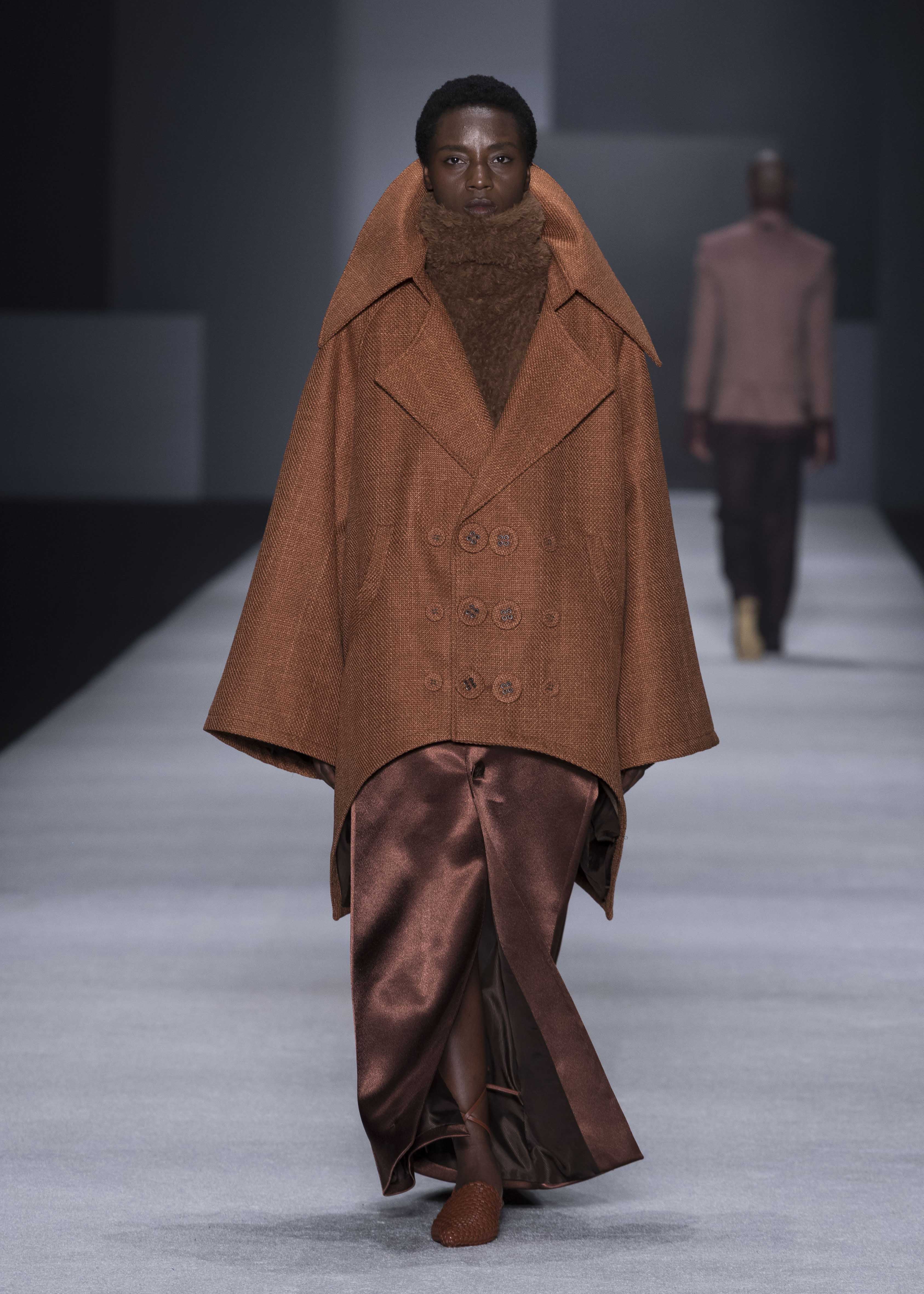 Look La Petit Mort BFW26