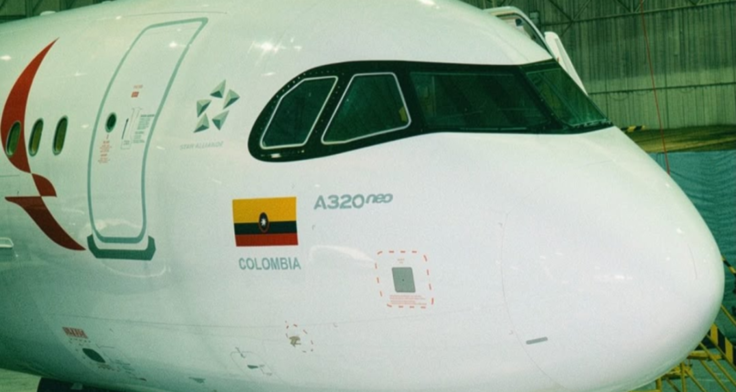 Avianca y la selección de Colombia presentan el avión oficial en el que viajarán al Mundial 2026