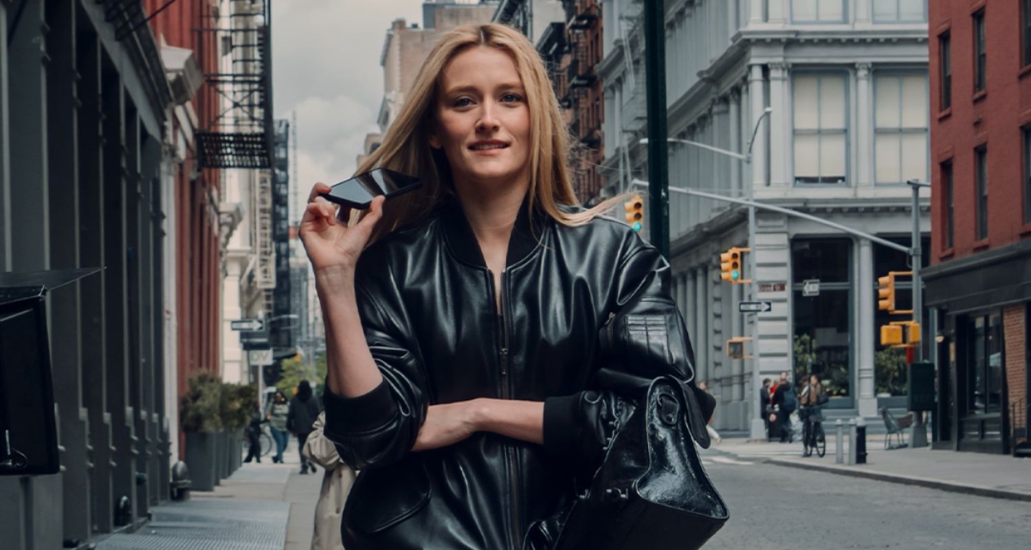 Balenciaga presenta A New York Minute con Sarah Pidgeon