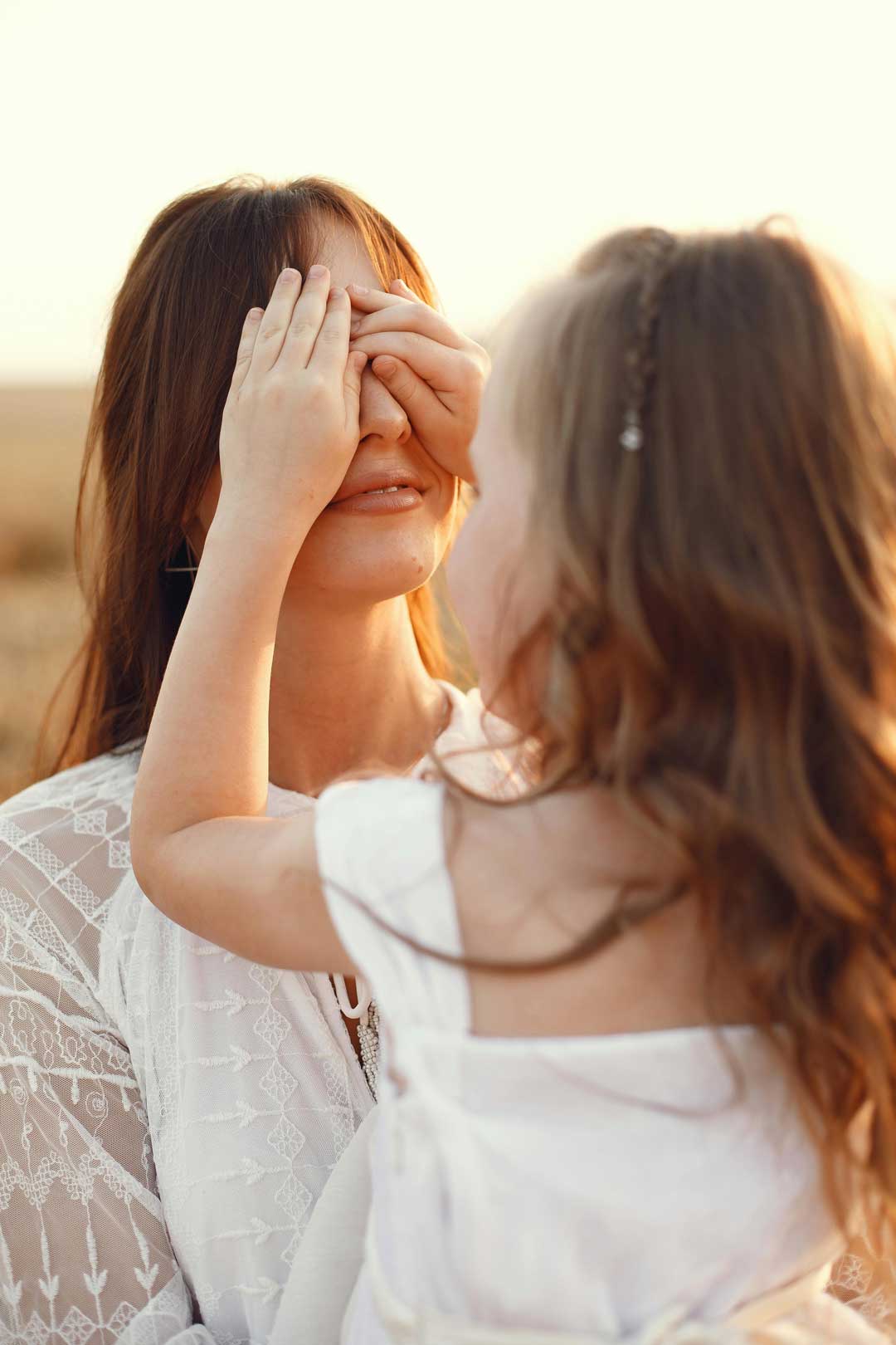 Herencia emocional y ADN cósmico de la madre en la astrología Venus.