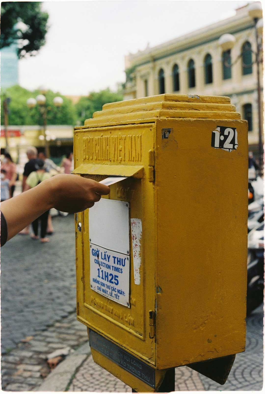 Escribir cartas a mano