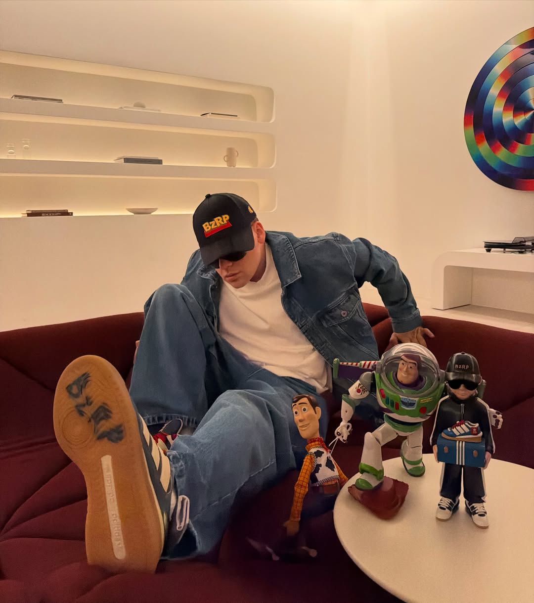 Ahora, tras ese anuncio, se confirmó que Bizarrap, colega y amigo de Benito, también formará parte de la cinta.