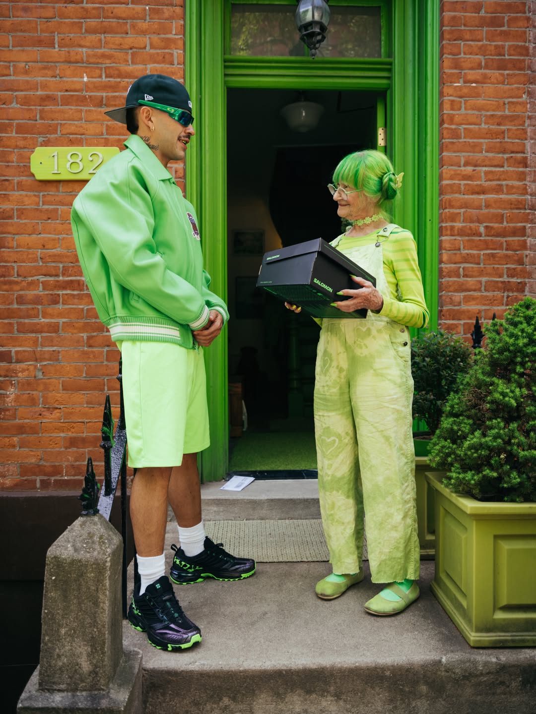 ¿Quién es The Green Lady? La mujer de verde que se reunió con Feid en Nueva York