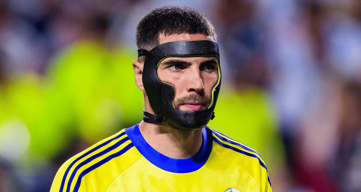 ¿Por qué Luca Zidane, portero de Argelia usa una careta?