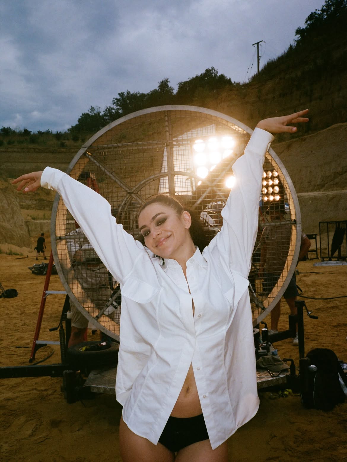 Charli XCX hace parte de Sacrifice, la nueva película de Anya Taylor-Joy