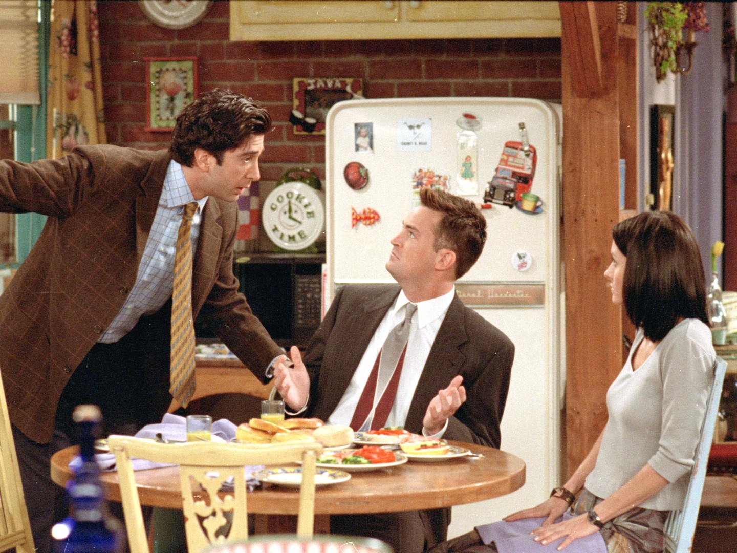 En octubre de 2023, una noticia golpeó fuertemente a los fanáticos de Friends: Matthew Perry, actor encargado de darle vida al icónico Chandler Bing, había fallecido.