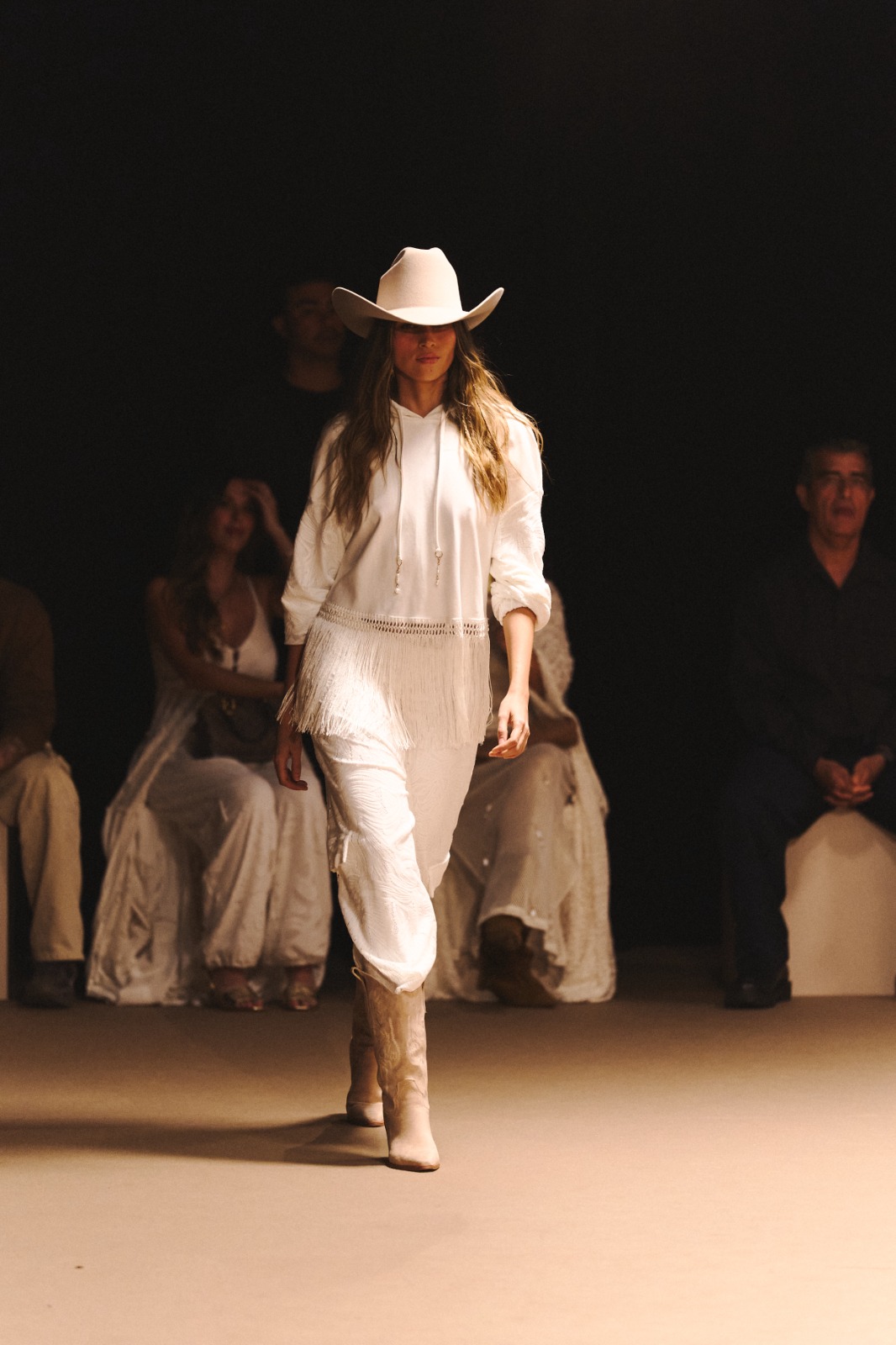 ela y Andrea Agudelo, colección Metamorfosis