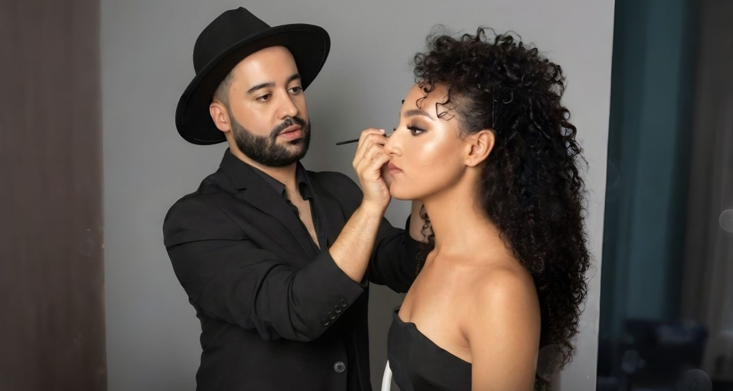 Sergio Tobón, el maquillador colombiano que llega a Paris Fashion Week